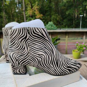 Zebra Print Leather Ankle Booties – Size 6W – Pointed Toe Block Heel